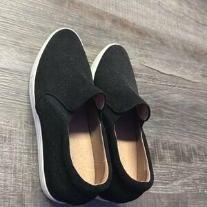 Slip on platform sneaker